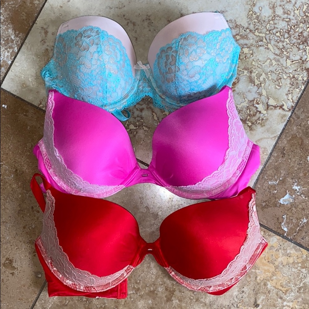 Victoria Secret bras.